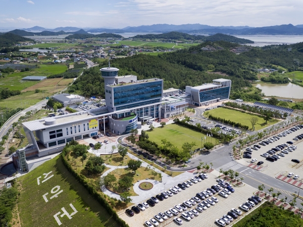 신안군청 전경 / 신안군 제공